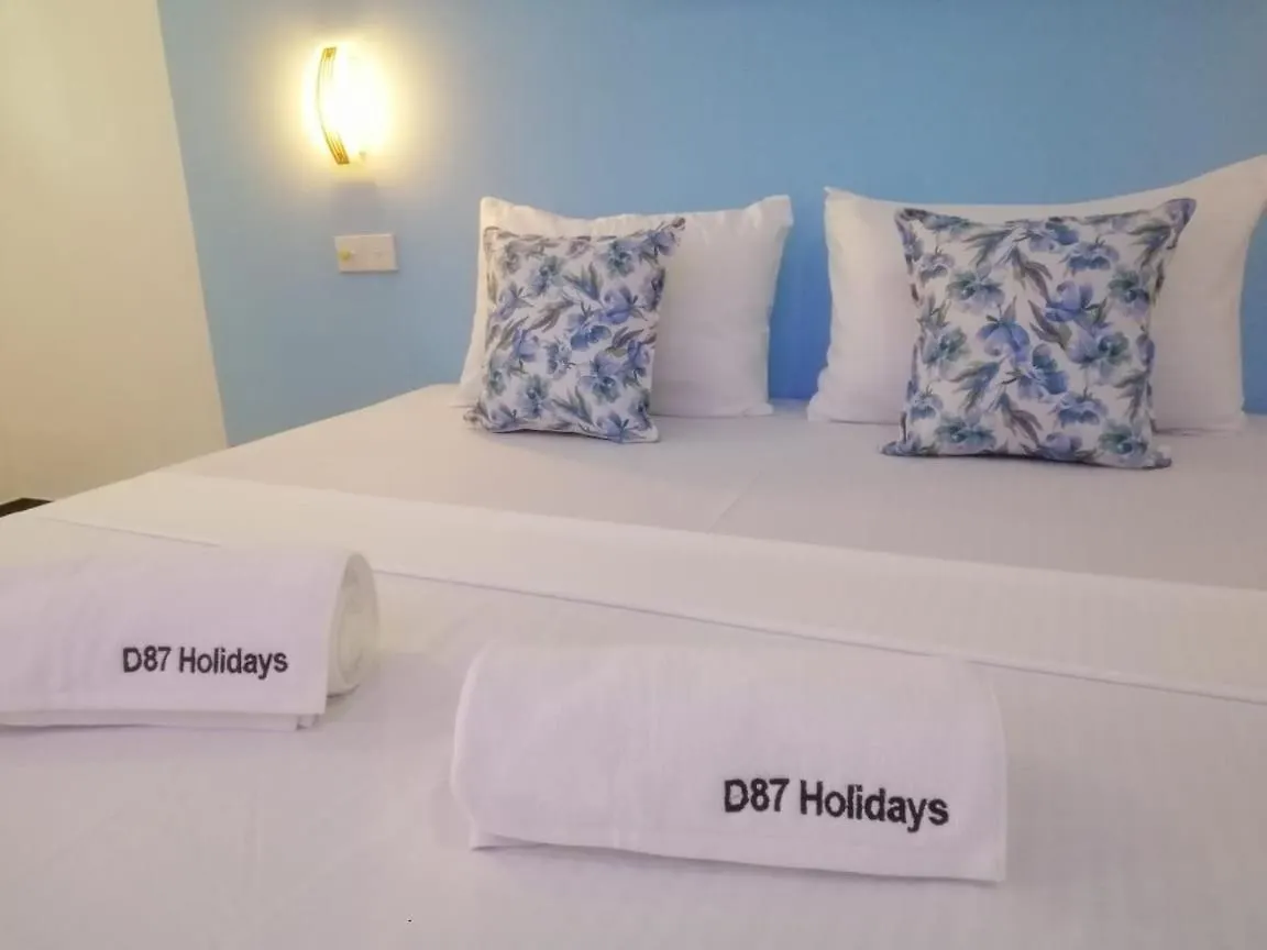 Beach Hotel D87 Negombo Pensionat