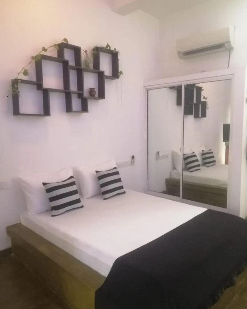 Beach Hotel D87 Negombo Pensionat