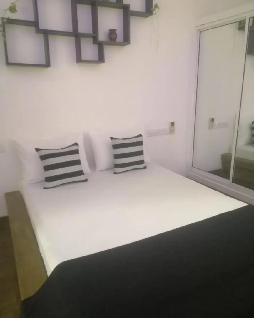 Beach Hotel D87 Negombo Pensionat